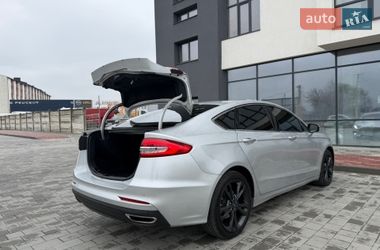 Седан Ford Fusion 2019 в Ивано-Франковске