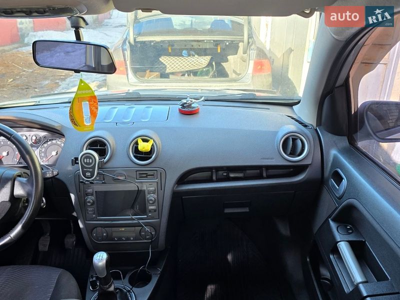 Хэтчбек Ford Fusion 2008 в Киеве