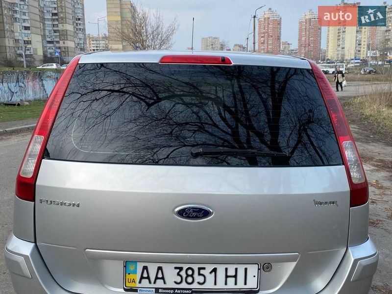 Хэтчбек Ford Fusion 2011 в Киеве