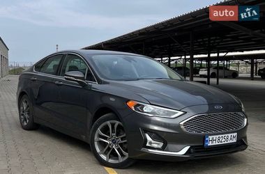Седан Ford Fusion 2019 в Черноморске