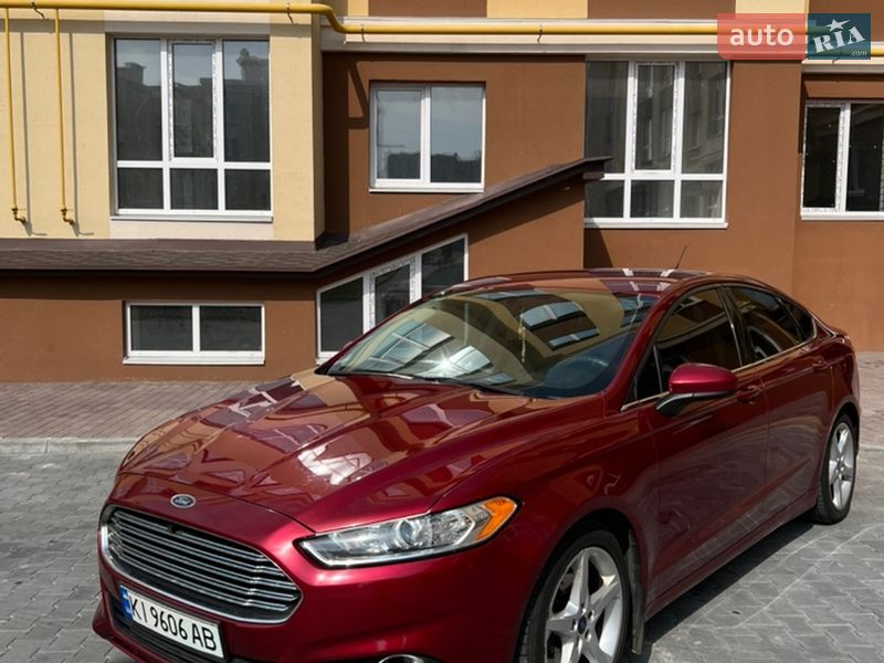 Седан Ford Fusion 2015 в Софиевской Борщаговке