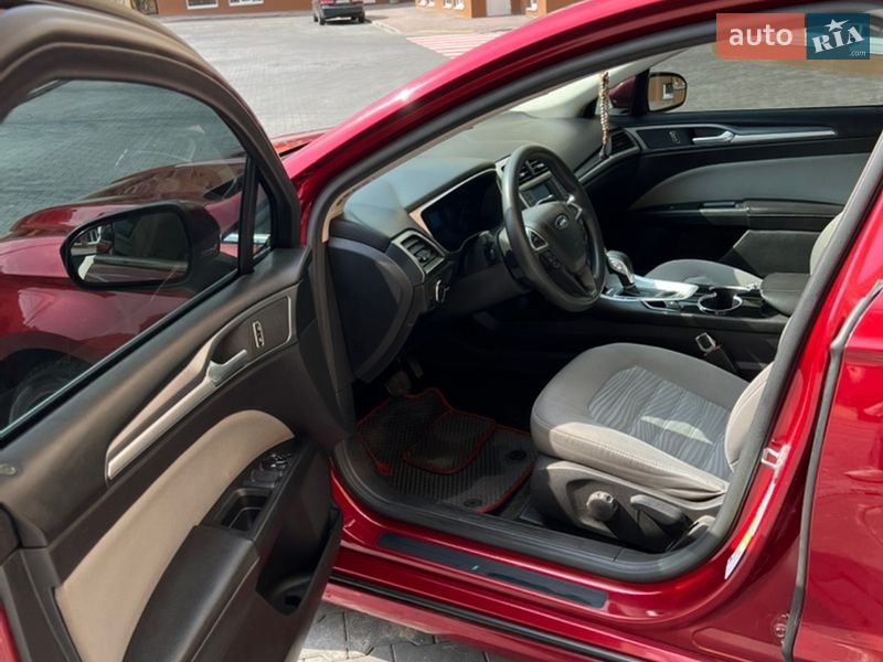 Седан Ford Fusion 2015 в Софиевской Борщаговке