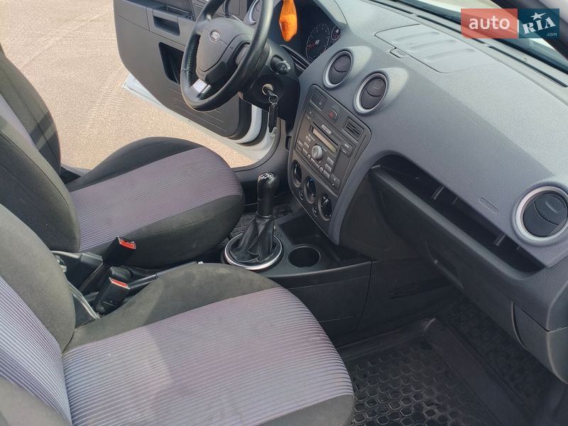 Хетчбек Ford Fusion 2011 в Броварах