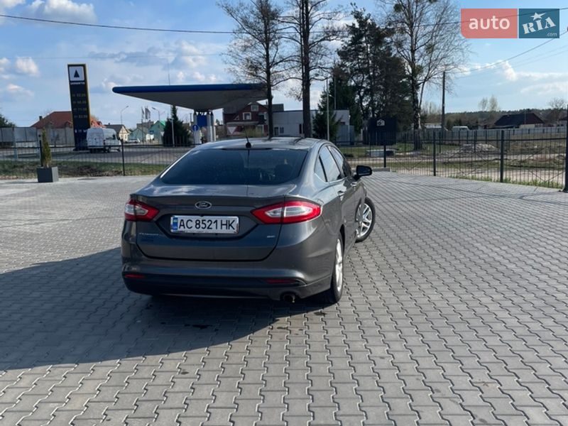 Седан Ford Fusion 2016 в Луцьку