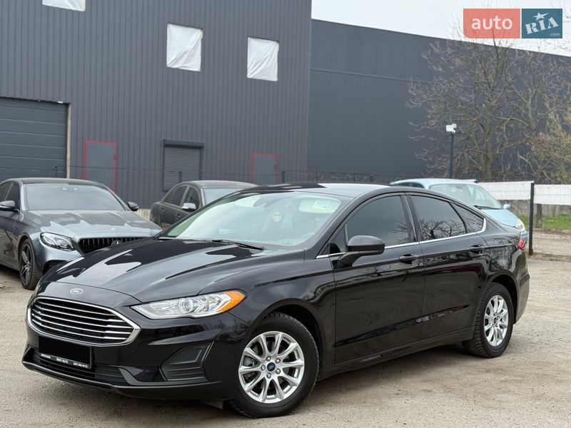 Седан Ford Fusion 2020 в Днепре