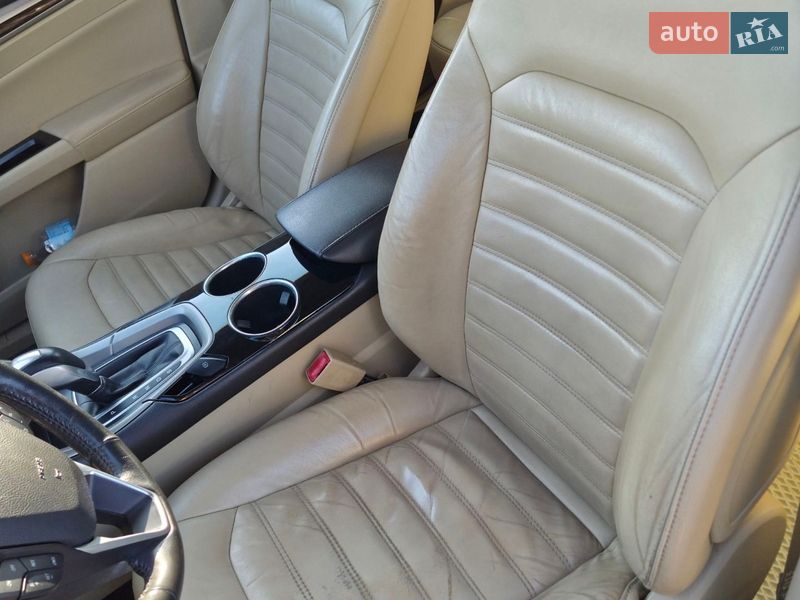 Седан Ford Fusion 2012 в Кривом Роге