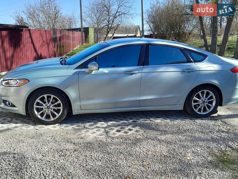 Седан Ford Fusion 2013 в Киеве