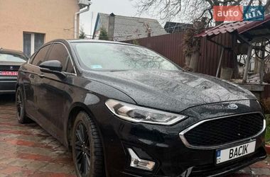 Седан Ford Fusion 2019 в Вінниці