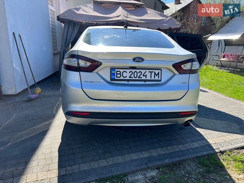 Седан Ford Fusion 2016 в Городку