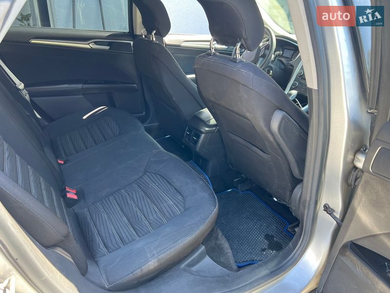 Седан Ford Fusion 2016 в Городку