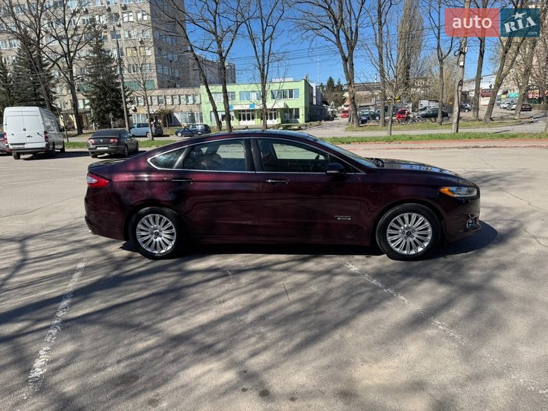 Седан Ford Fusion 2013 в Виннице