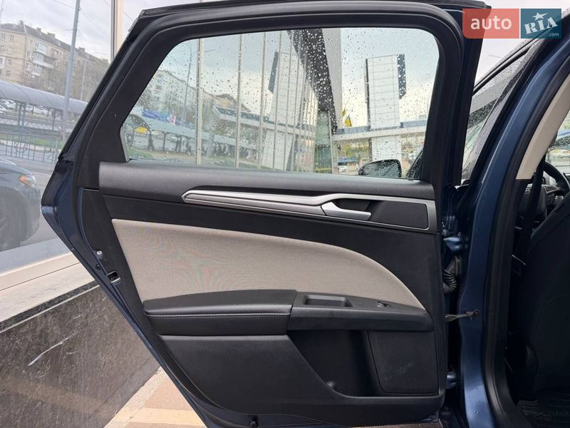 Седан Ford Fusion 2019 в Киеве фото 13 Седан Ford Fusion 2019 в Киеве