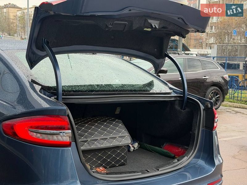 Седан Ford Fusion 2019 в Киеве фото 24 Седан Ford Fusion 2019 в Киеве