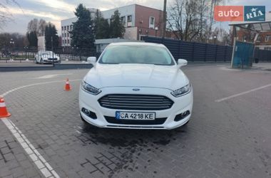 Седан Ford Fusion 2015 в Черкасах