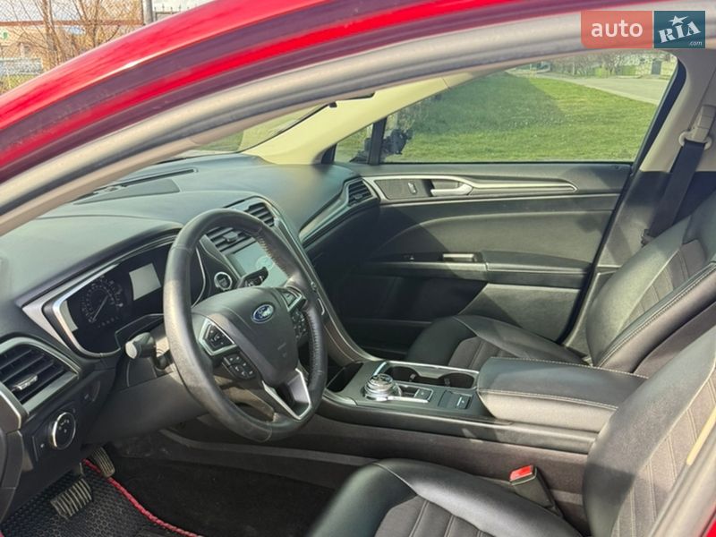 Седан Ford Fusion 2016 в Білій Церкві