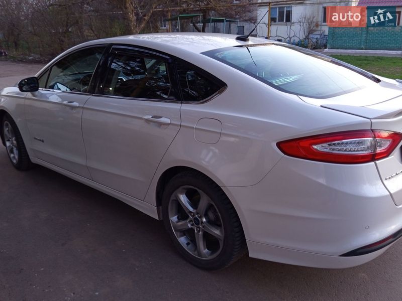 Ford Fusion 2012