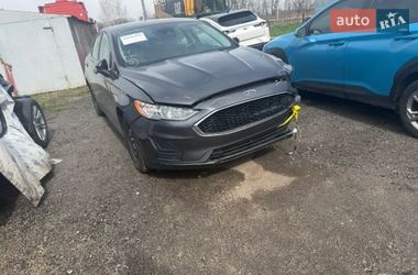 Седан Ford Fusion 2020 в Калиновке