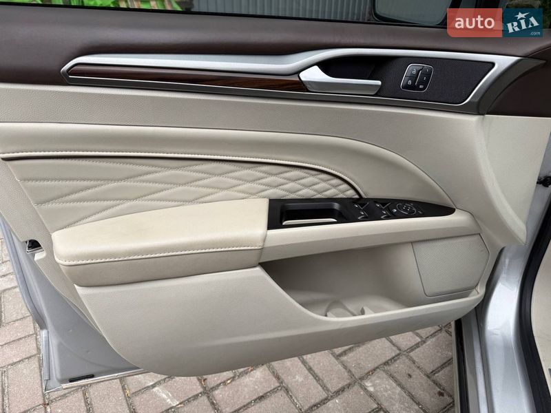 Седан Ford Fusion 2016 в Києві