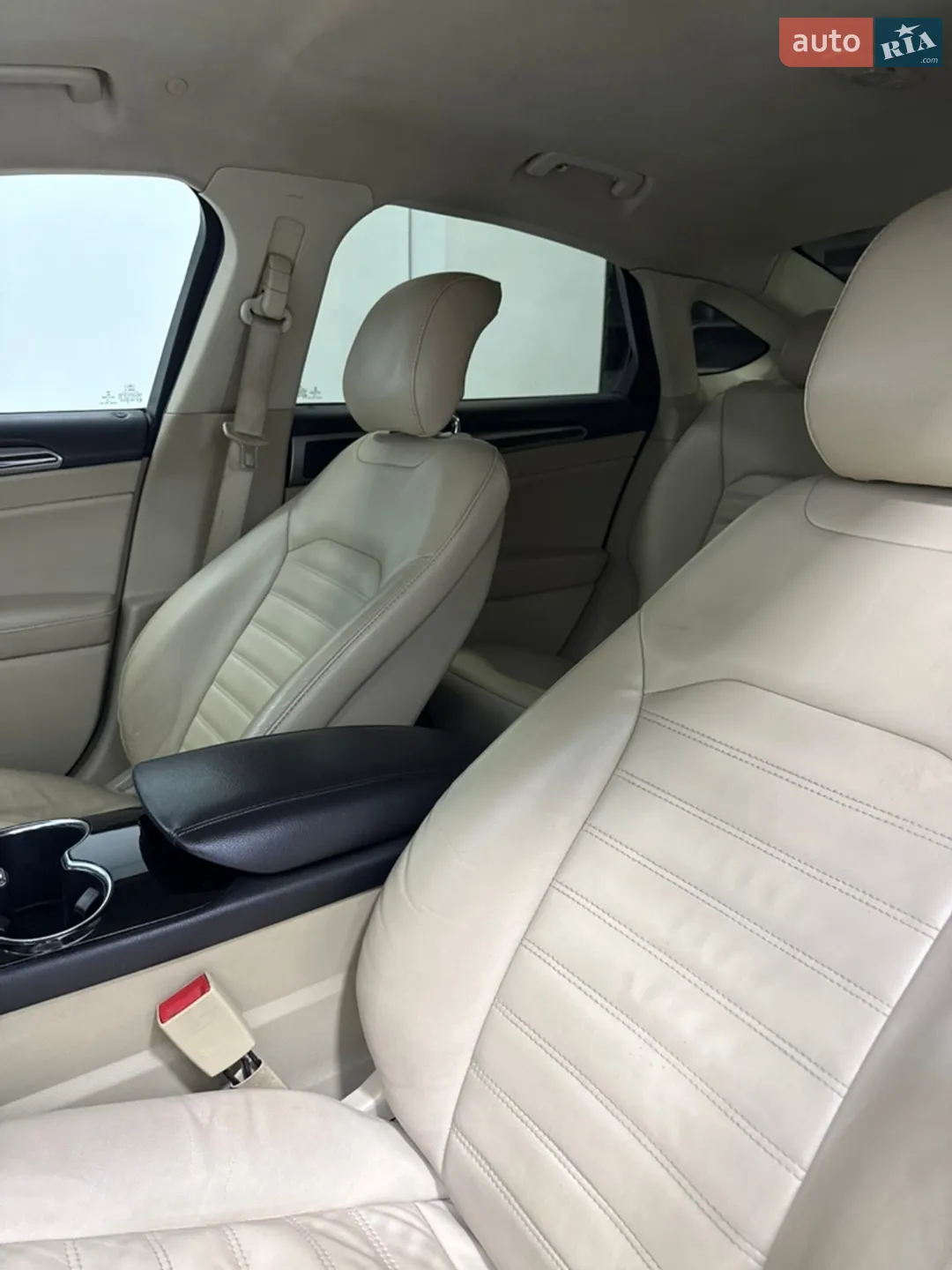 2014 Ford Fusion - мініатюра 16