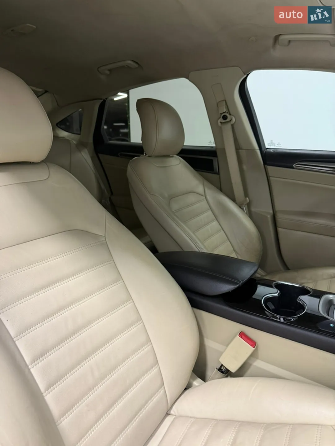 2014 Ford Fusion - мініатюра 22