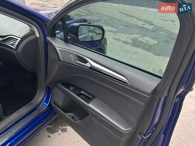 Седан Ford Fusion 2016 в Днепре