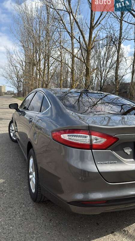 Седан Ford Fusion 2012 в Білгороді-Дністровському