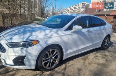Седан Ford Fusion 2019 в Києві