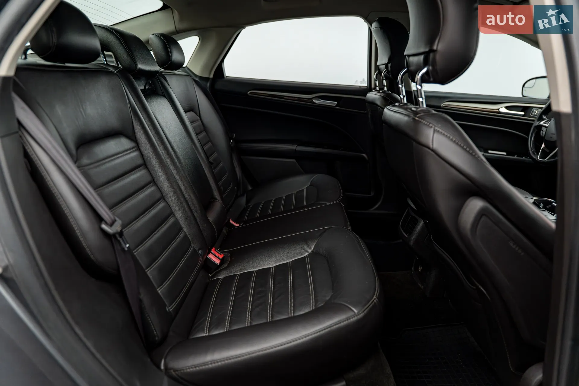 2013 Ford Fusion - мініатюра 19