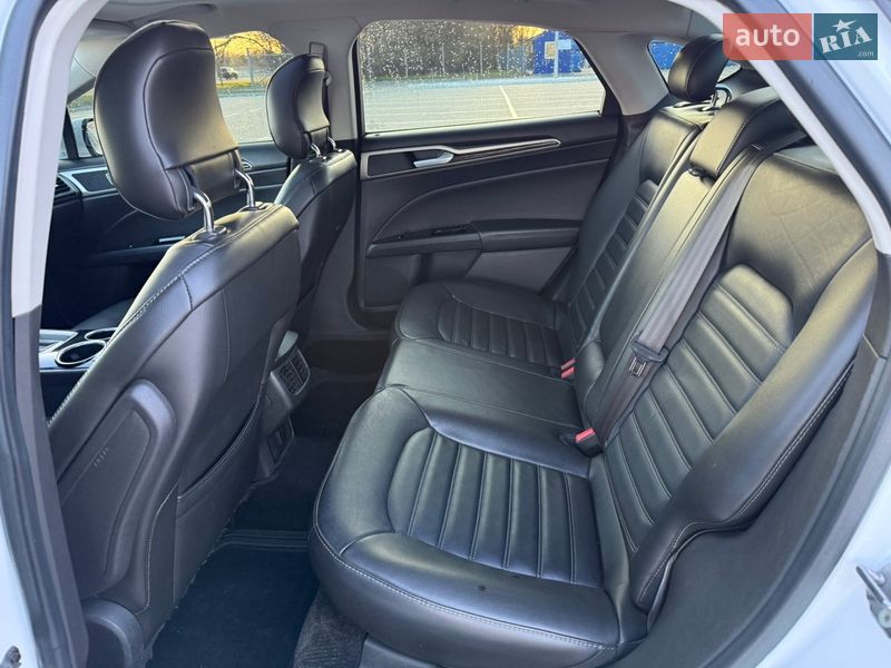 Седан Ford Fusion 2012 в Борисполі