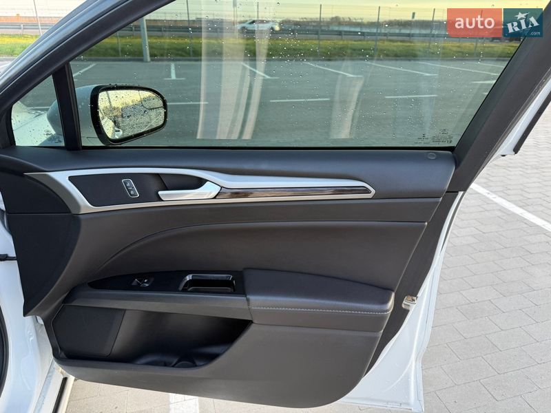 Седан Ford Fusion 2012 в Борисполі