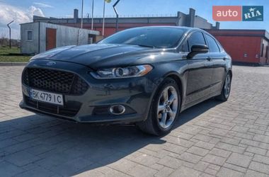 Седан Ford Fusion 2014 в Ровно