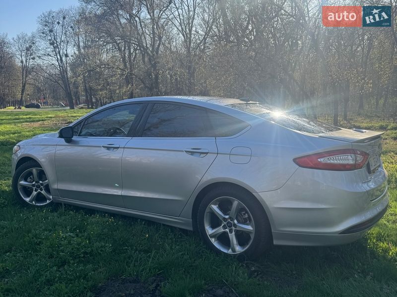 Седан Ford Fusion 2016 в Яготине