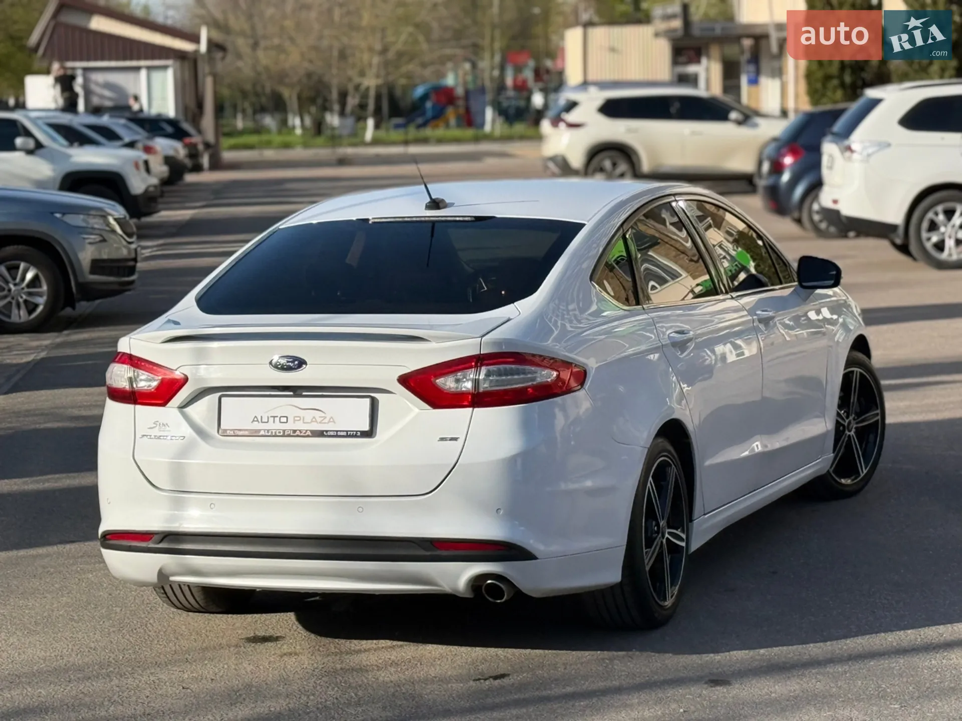 2015 Ford Fusion - мініатюра 27