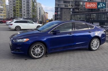 Седан Ford Fusion 2015 в Львове