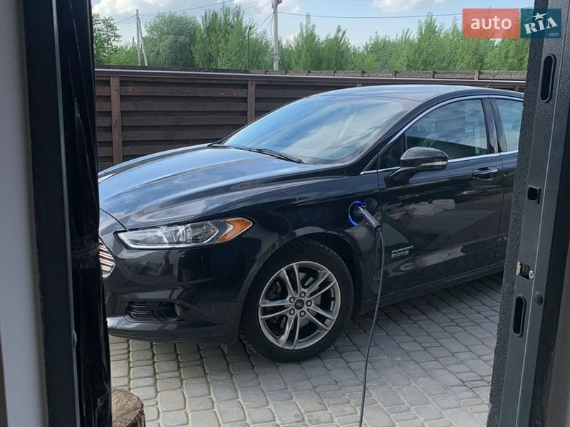 Седан Ford Fusion 2014 в Киеве