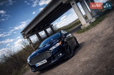 Седан Ford Fusion 2015 в Кропивницькому
