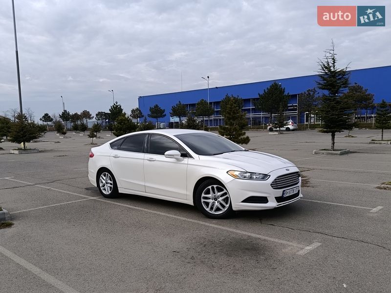 Ford Fusion 2016