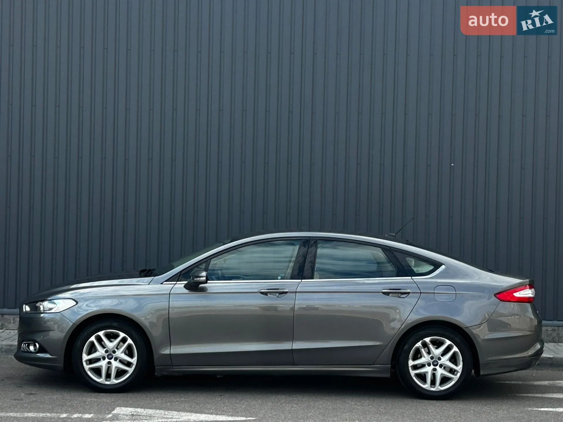 2013 Ford Fusion - мініатюра 2