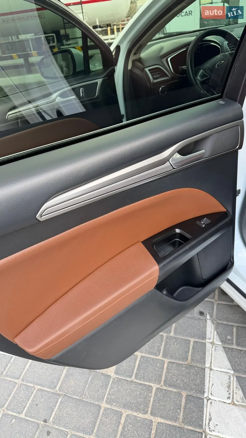 2017 Ford Fusion - мініатюра 31