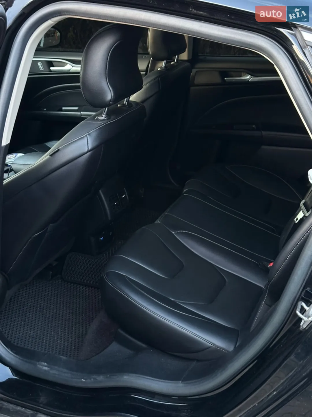 2016 Ford Fusion - мініатюра 5