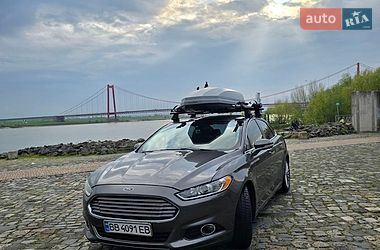 Седан Ford Fusion 2015 в Львове