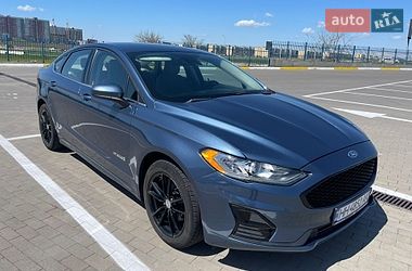 Седан Ford Fusion 2018 в Одесі