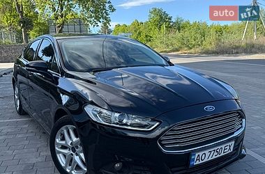 Седан Ford Fusion 2014 в Іршаві