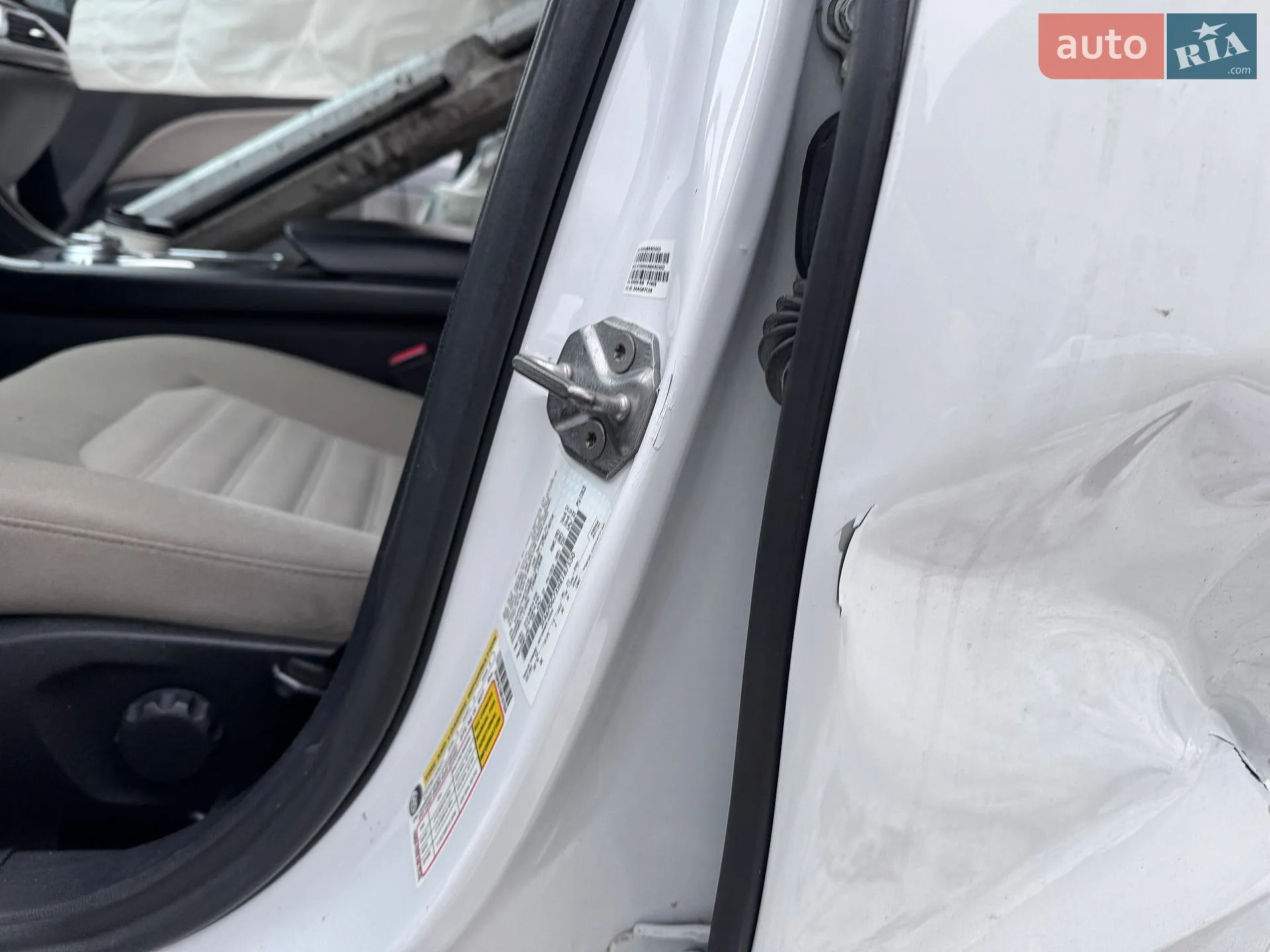 2016 Ford Fusion - мініатюра 34