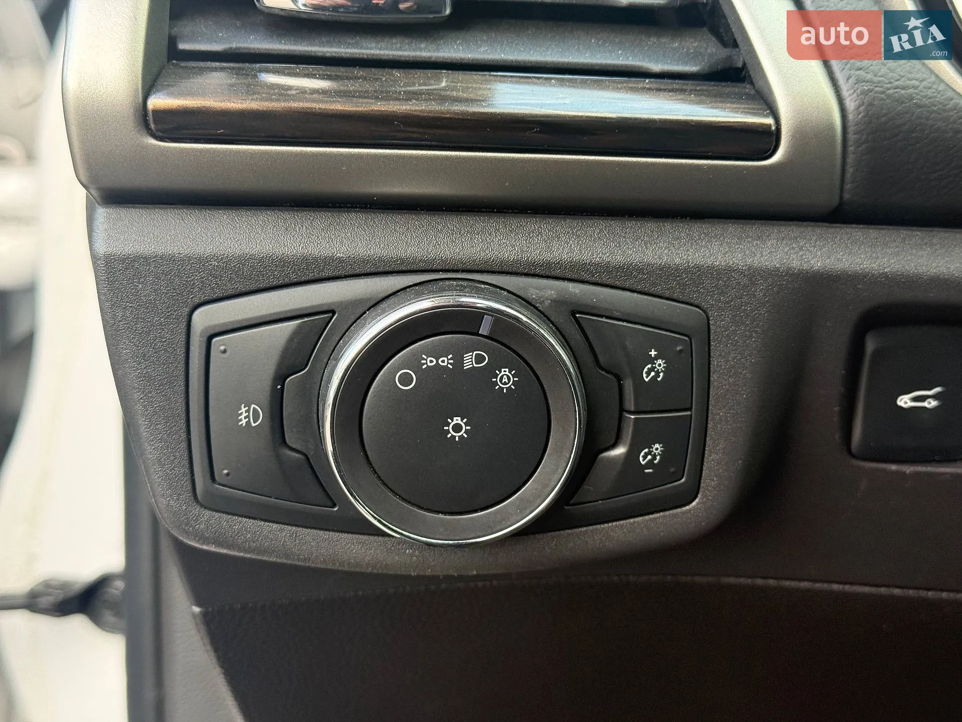 2013 Ford Fusion - мініатюра 19
