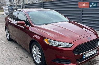 Седан Ford Fusion 2014 в Вільногірську