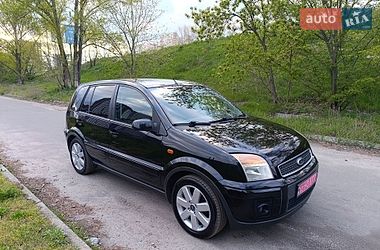 Хэтчбек Ford Fusion 2008 в Киеве