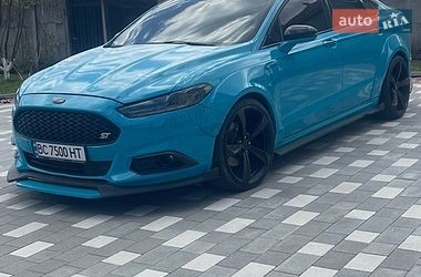 Седан Ford Fusion 2013 в Львове