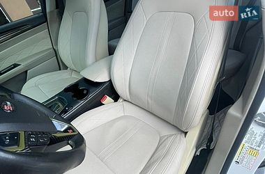Седан Ford Fusion 2013 в Львові