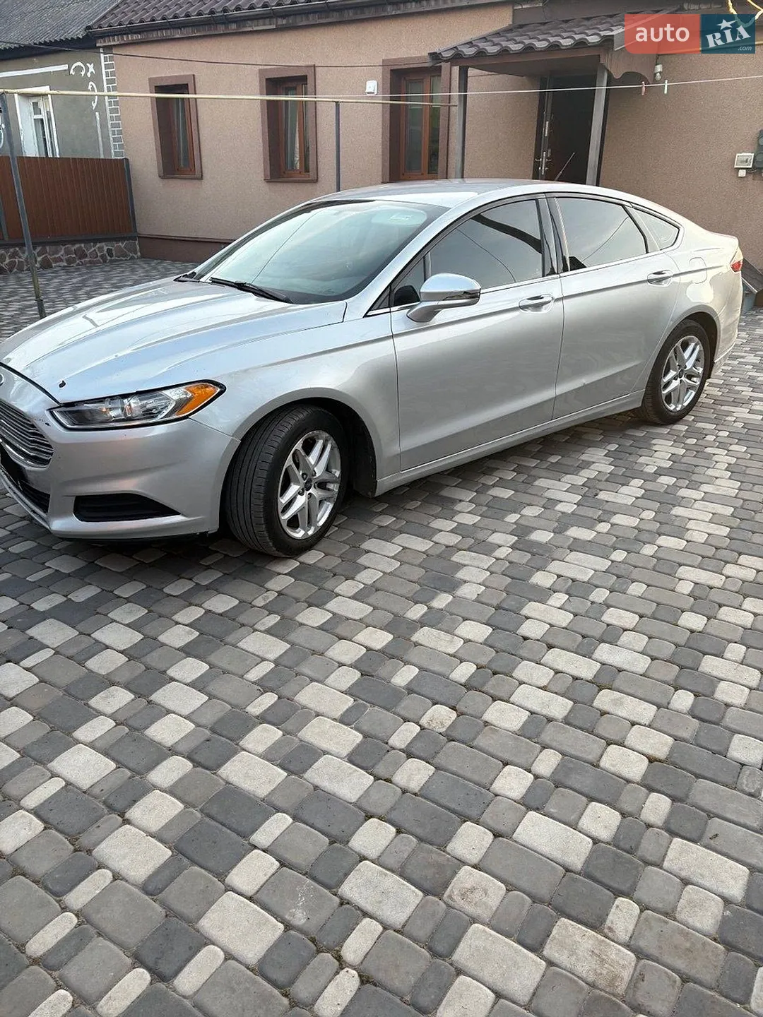 2016 Ford Fusion - мініатюра 3